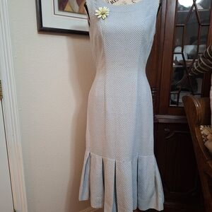 Vintage Light Blue Sleeveless Midi Dress with Ruffle Hem Sz M